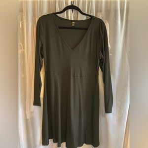 Black ribbed midi dress